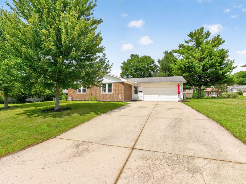 803 Ridgeview Drive, Bellefontaine, OH 43311 Photo 4