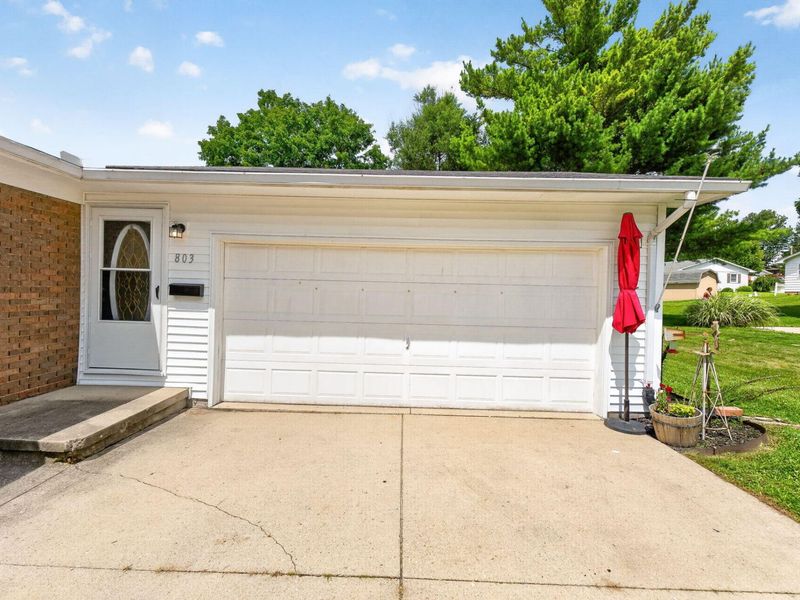 803 Ridgeview Drive, Bellefontaine, OH 43311 Photo 5