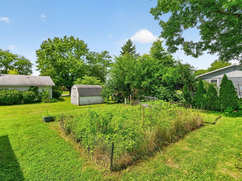 803 Ridgeview Drive, Bellefontaine, OH 43311 Photo 9