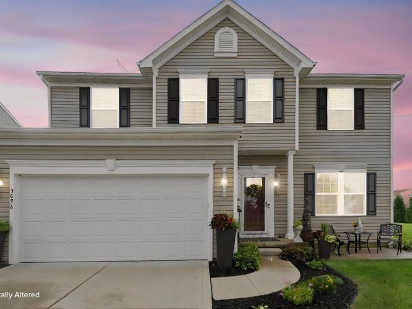 5698 Queen Victoria Street, Groveport, OH 43125