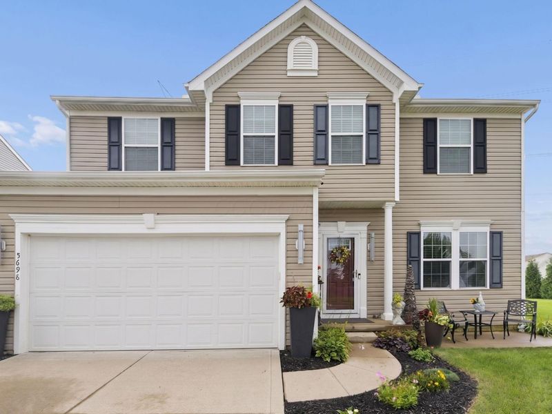 5698 Queen Victoria Street, Groveport, OH 43125 Photo 2