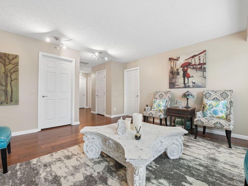 5698 Queen Victoria Street, Groveport, OH 43125 Photo 22