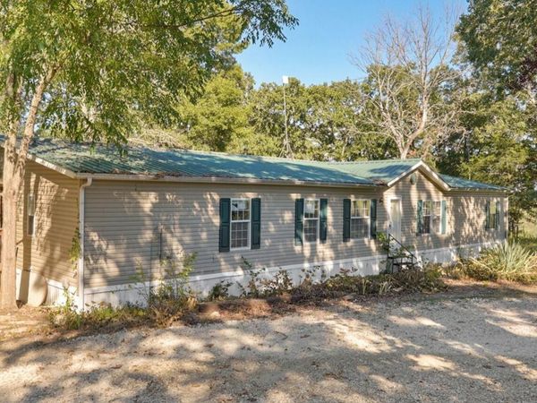17782 E State Highway 76 , Taneyville, MO 65759