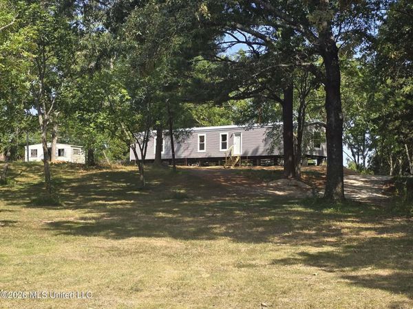 140 Saint Paul Road, Byhalia, MS 38611