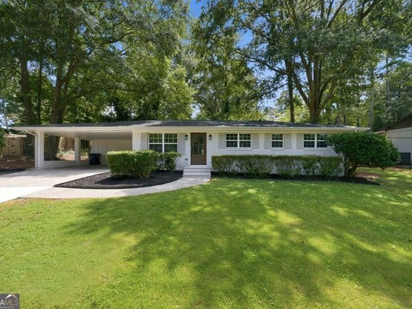 215 Valley Drive, Roswell, GA 30075
