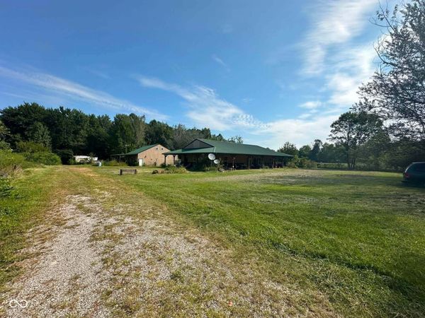 4487 E Chasteen Road, Deputy, IN 47230