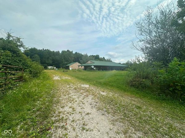 4487 E Chasteen Road, Deputy, IN 47230