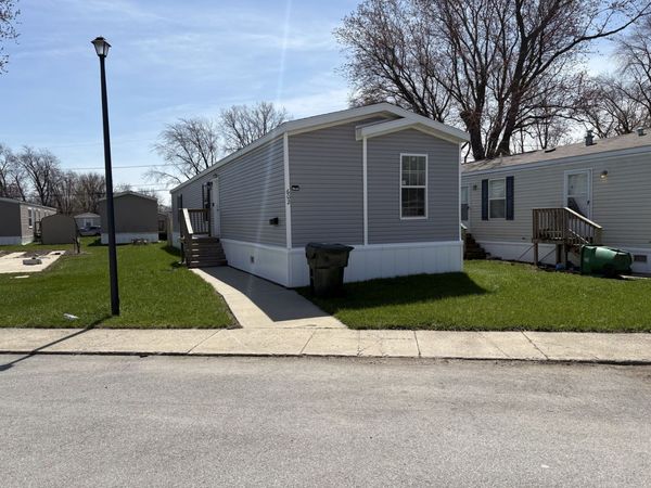 602 Virginia Avenue , Lynwood, IL 60411