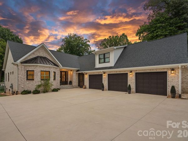 160 Malibu Road, Mooresville, NC 28117