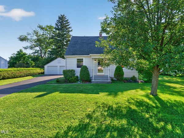 38 Pawling Avenue, Mechanicville, NY 12118