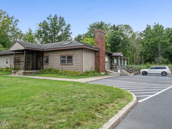 3303 US-9, Saratoga Springs, NY 12866