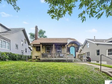 2534 N 49th Street, Omaha, NE 68108