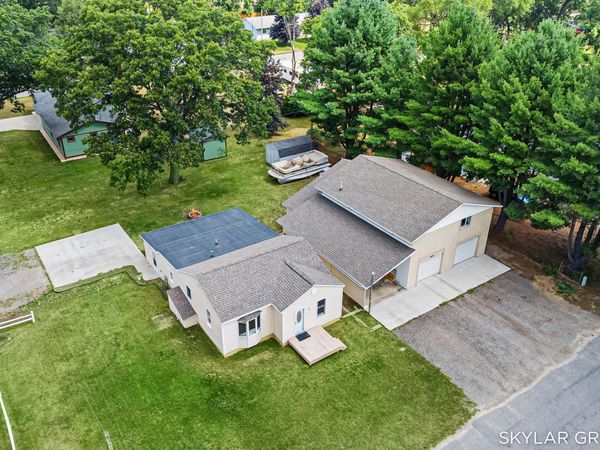 5690/5694 Olsen Avenue, Muskegon, MI 49442