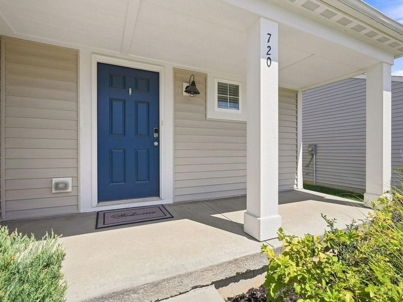 720 Kingly Terrace, South Lebanon, OH 45065 Photo 2