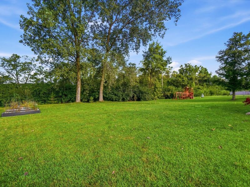 6430 Riverstone Drive, Columbus, OH 43228 Photo 36
