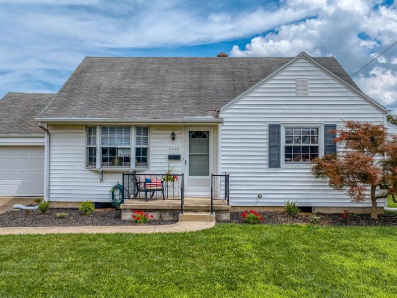 2220 Stahlwood Drive, Sandusky, OH 44870 Photo 2