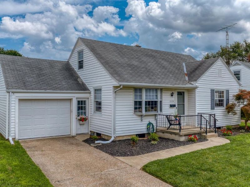 2220 Stahlwood Drive, Sandusky, OH 44870 Photo 3