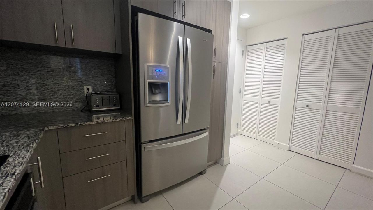 5350 NW 84th Ave , Unit 1605, Doral, FL 33166 Photo