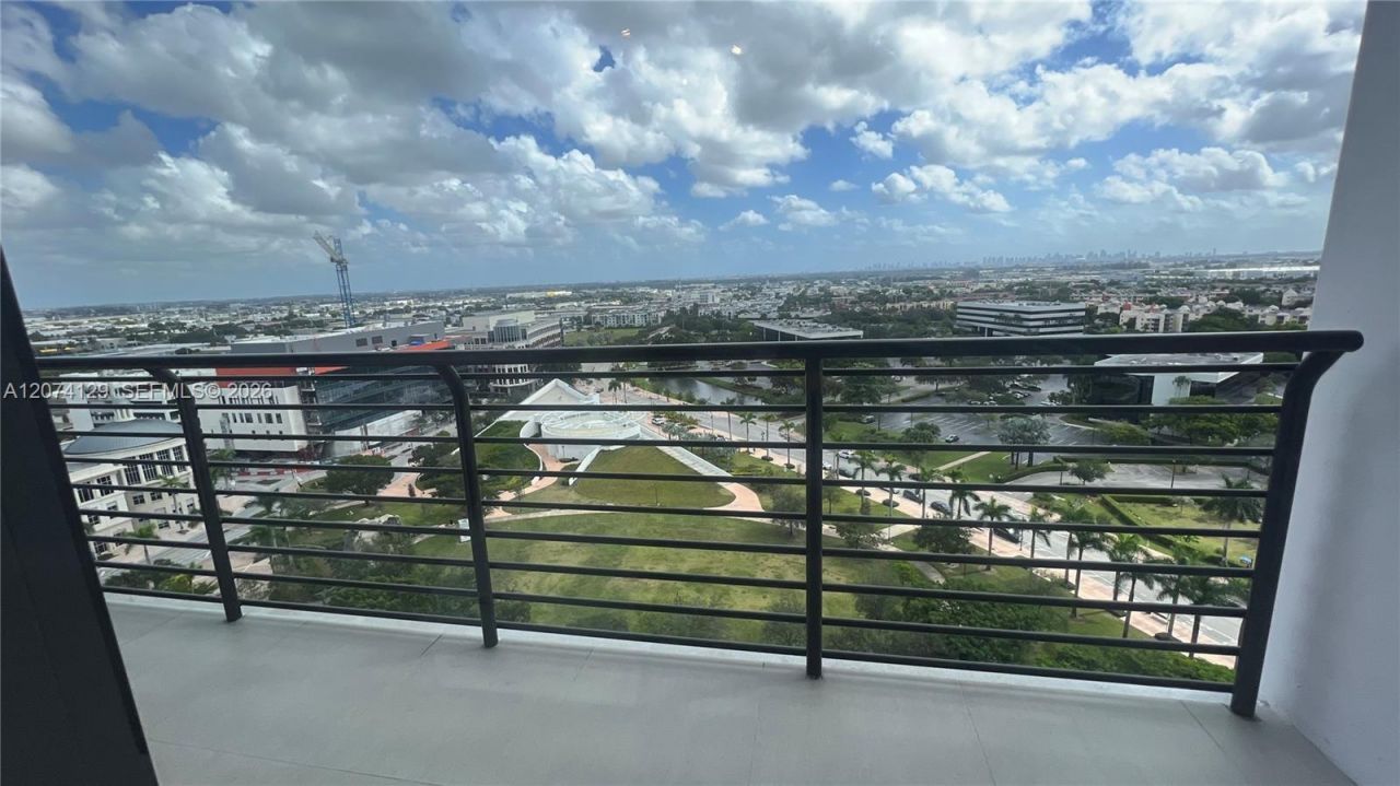 5350 NW 84th Ave , Unit 1605, Doral, FL 33166 Photo