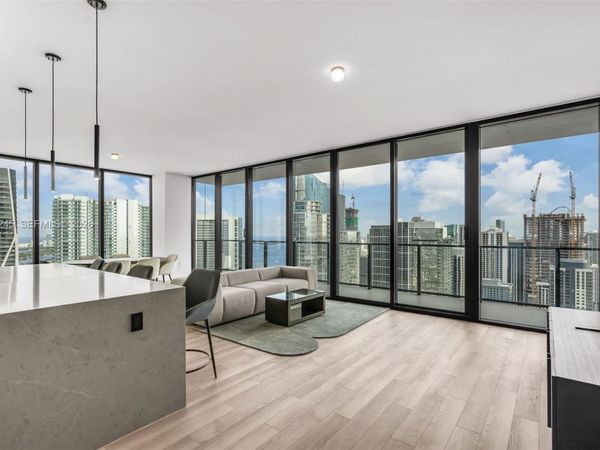 20 NE 11th Street , Unit 5102, Miami, FL 33132