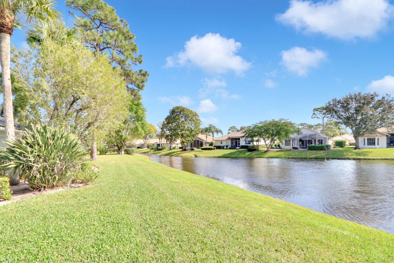 7340 Pine Creek Way, Port Saint Lucie, FL 34986 Photo