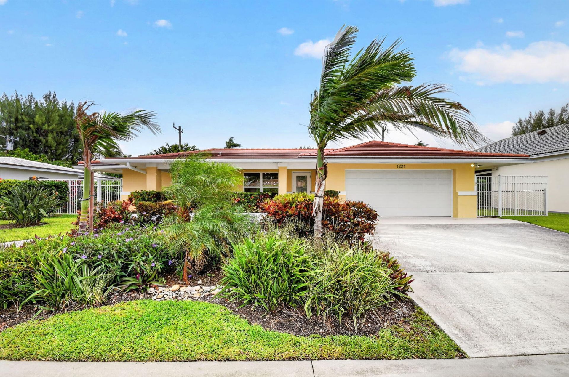 1221 Singer Drive, Singer Island, FL 33404 Photo