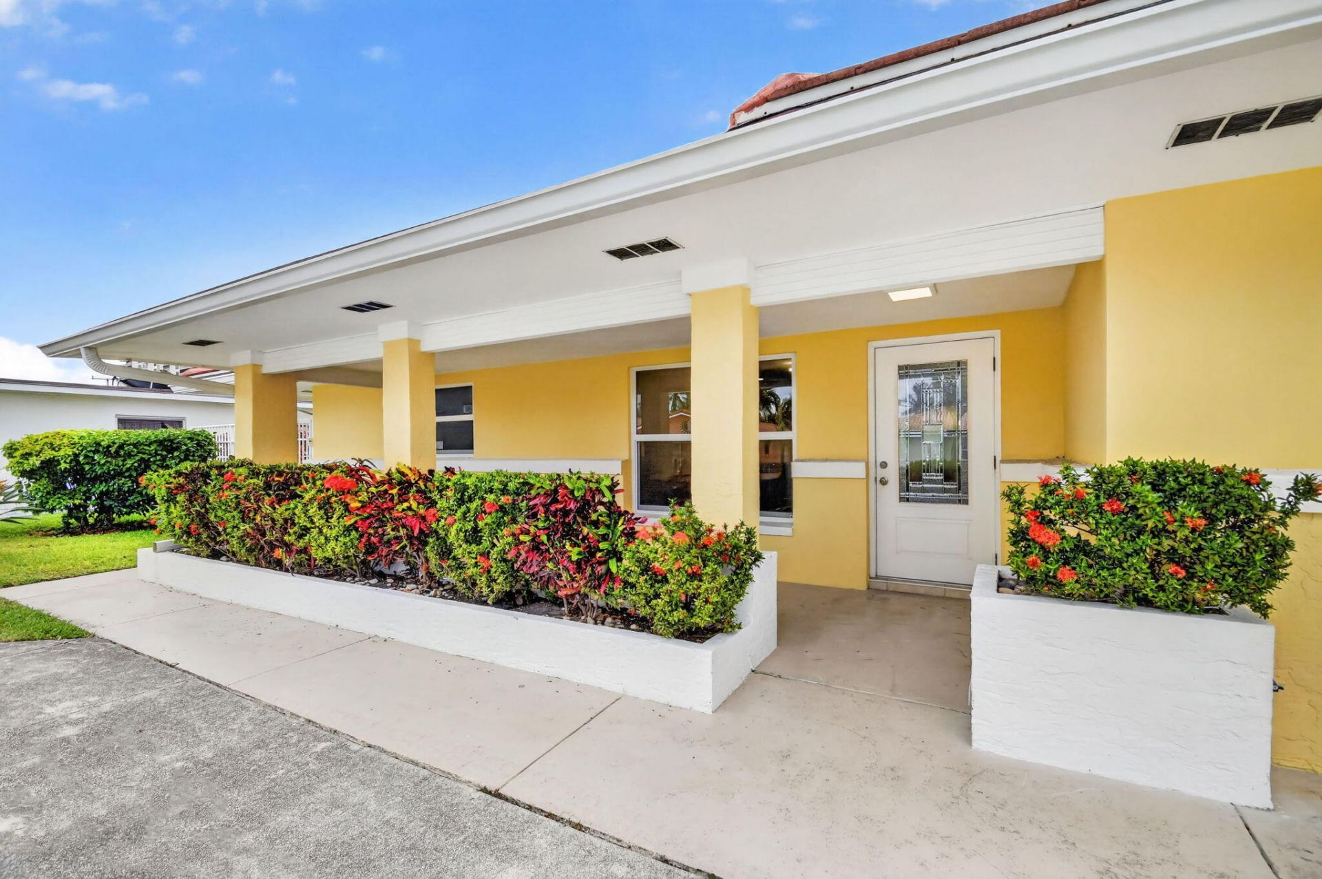 1221 Singer Drive, Singer Island, FL 33404 Photo