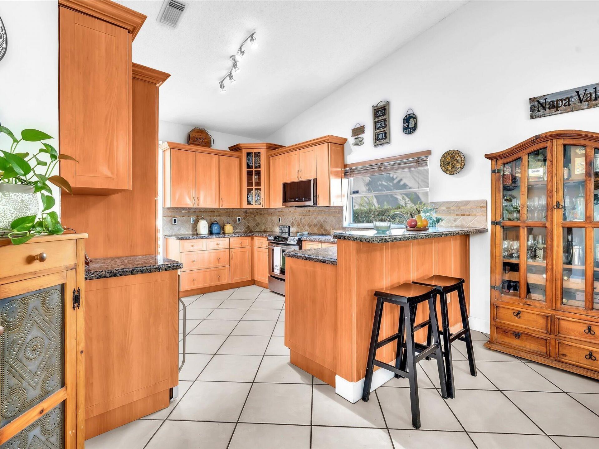 420 NW 188th Terrace, Pembroke Pines, FL 33029 Photo
