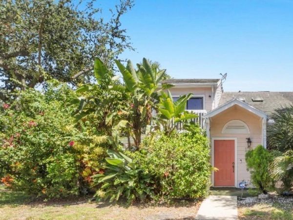 2024 WINNERS Circle, Unit 2024, North Lauderdale, FL 33068