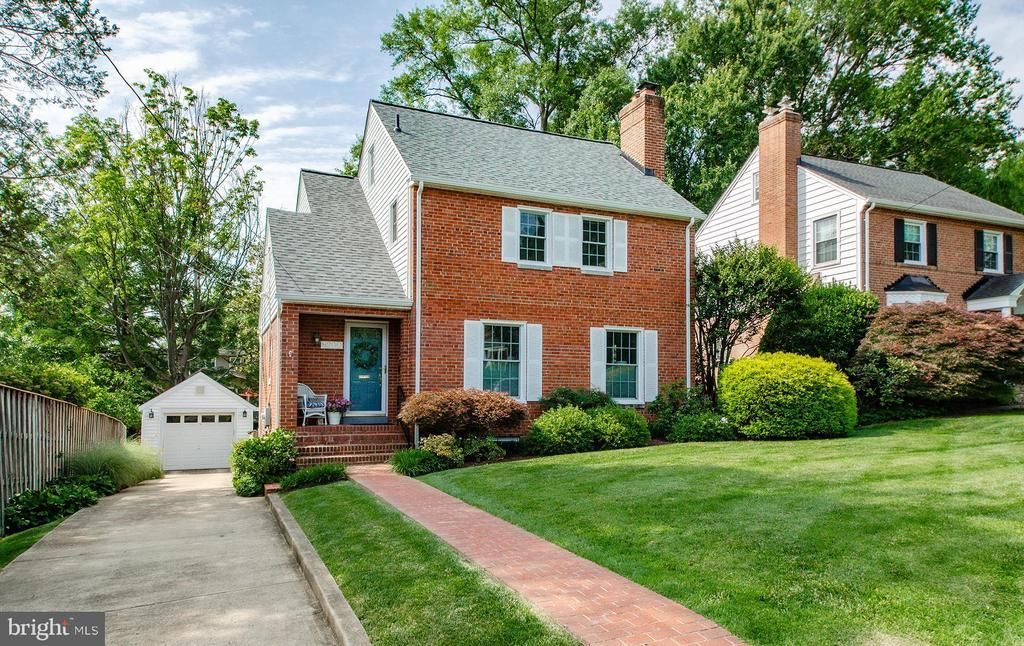 6200 18th Road N, Arlington, VA 22205 Main Photo