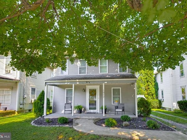 1917 NEW HOLLAND PIKE , LANCASTER, PA 17601