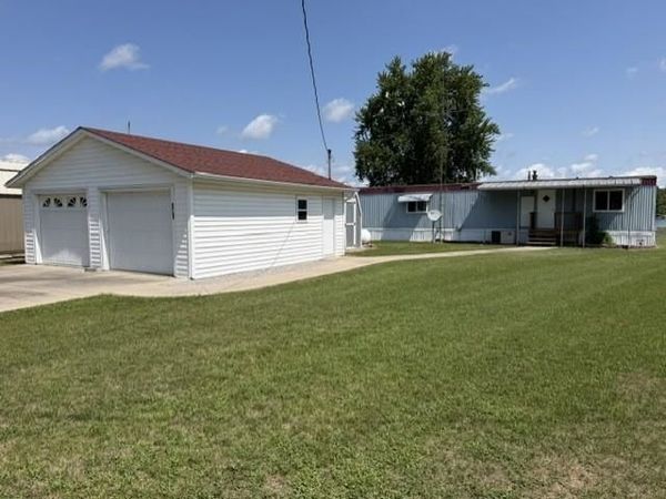 315 LN 301 Barton Lk, Fremont, IN 46737
