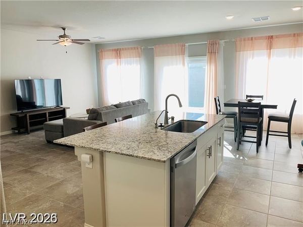 7867 Pink Opal Avenue, Las Vegas, NV 89113