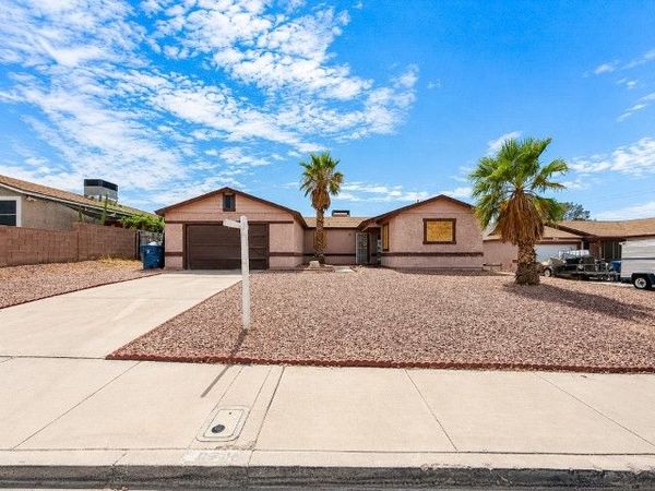 6741 Solaron Avenue, Las Vegas, NV 89156