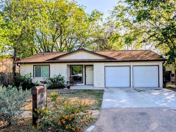 4407 Dovewood DR, Austin, TX 78744