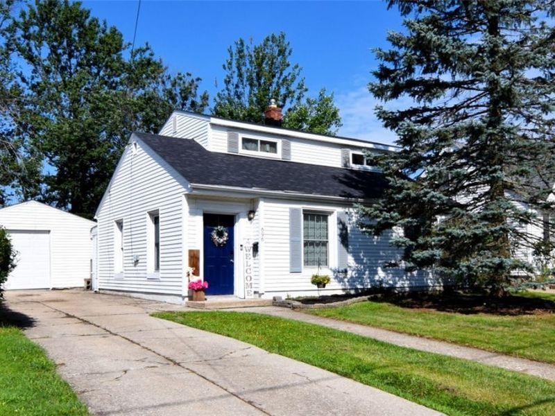 696 High Street, Bedford, OH 44146 Photo 1