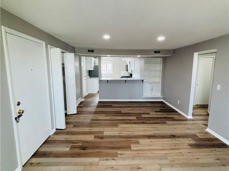 21045 Southbend Circle, Unit 3, Rocky River, OH 44116 Photo 7
