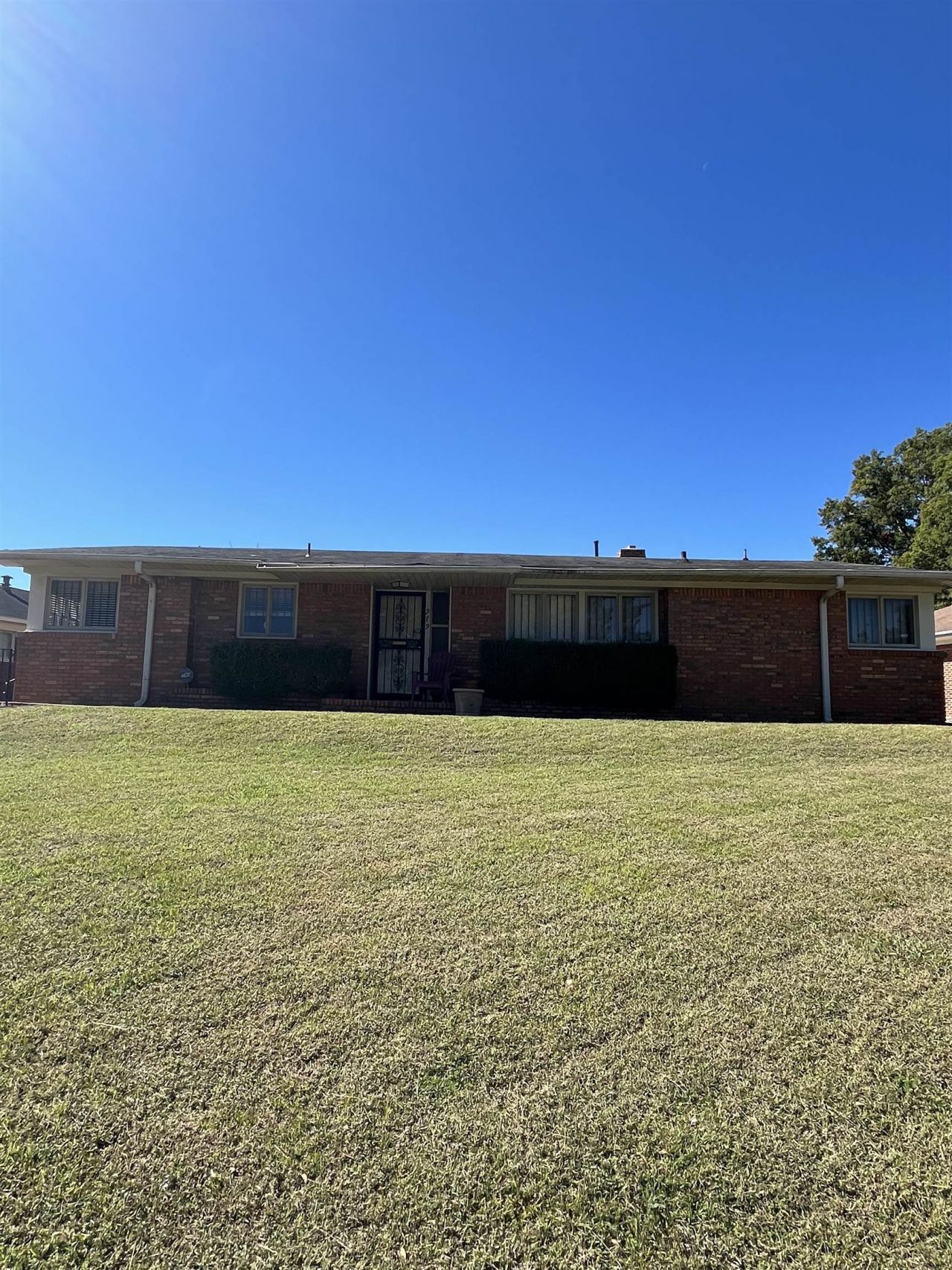 979 N Idlewild St, Memphis, TN 38107 Main Photo
