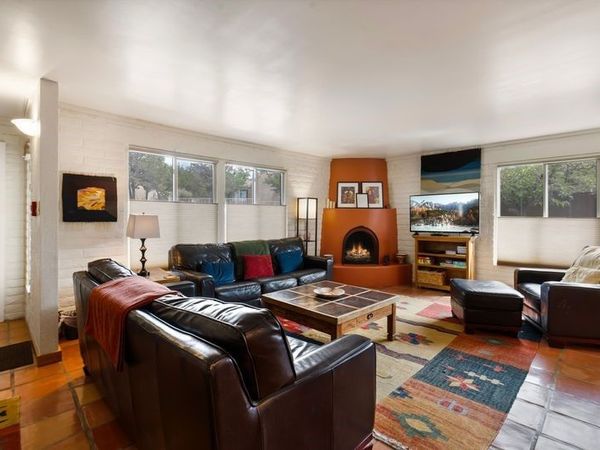 320 Artist , Unit 9, Santa Fe, NM 87501