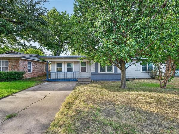 906 Euclid Street, Cleburne, TX 76033