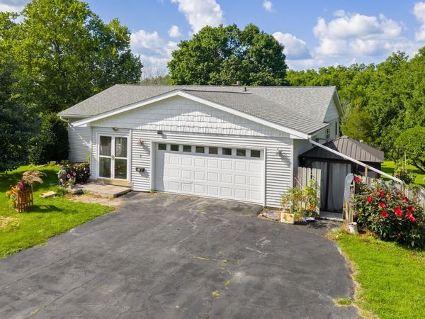 7 Parkwood Drive, Lancaster, WI 53813