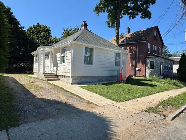 98 A Steamboat Road , Great Neck, NY 11024