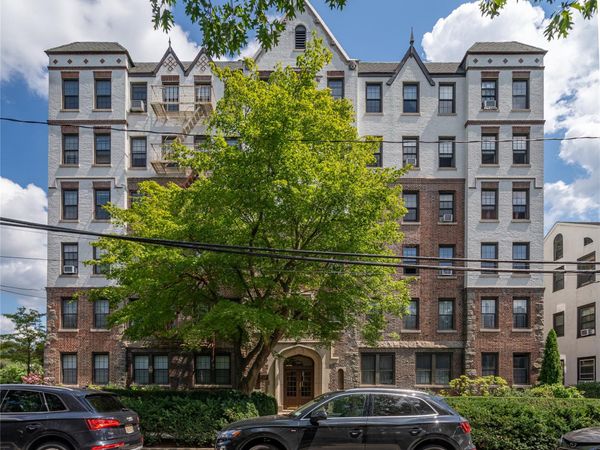 100 Parkway Road , Unit 4D, Bronxville, NY 10708