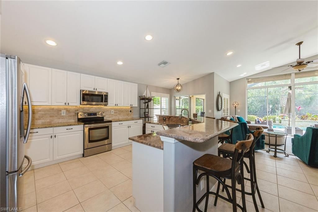2438 Butterfly Palm Dr , Naples, FL 34119 Photo
