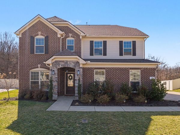 144 Macy Drive , Hendersonville, TN 37075