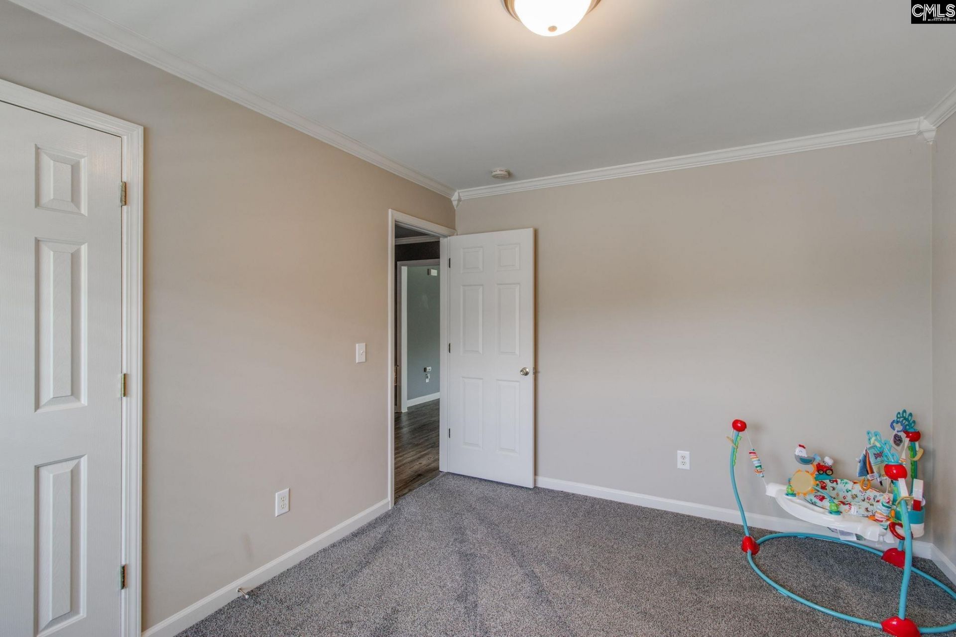 152 Sandalewood Lane Photo 19