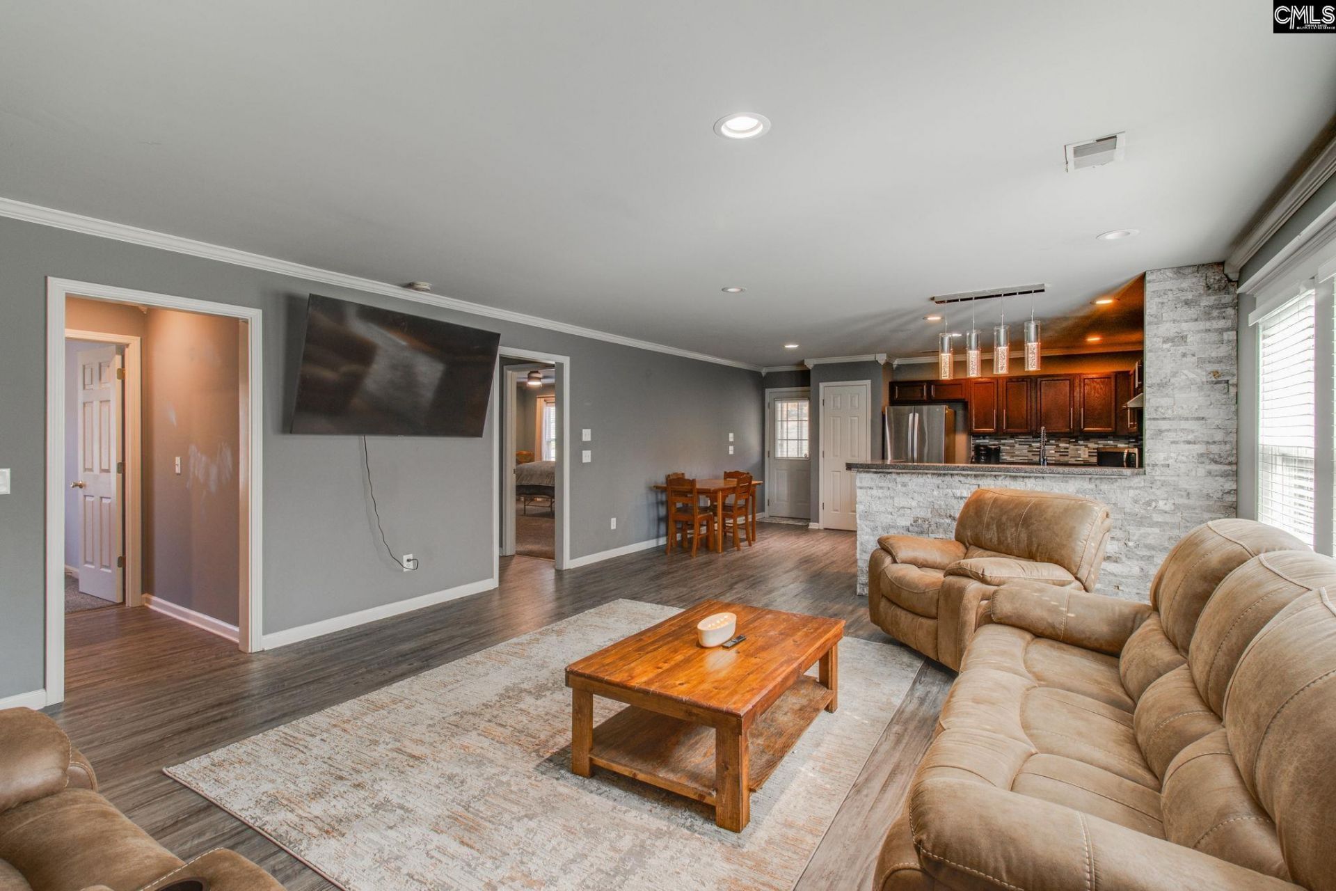 152 Sandalewood Lane Photo 7