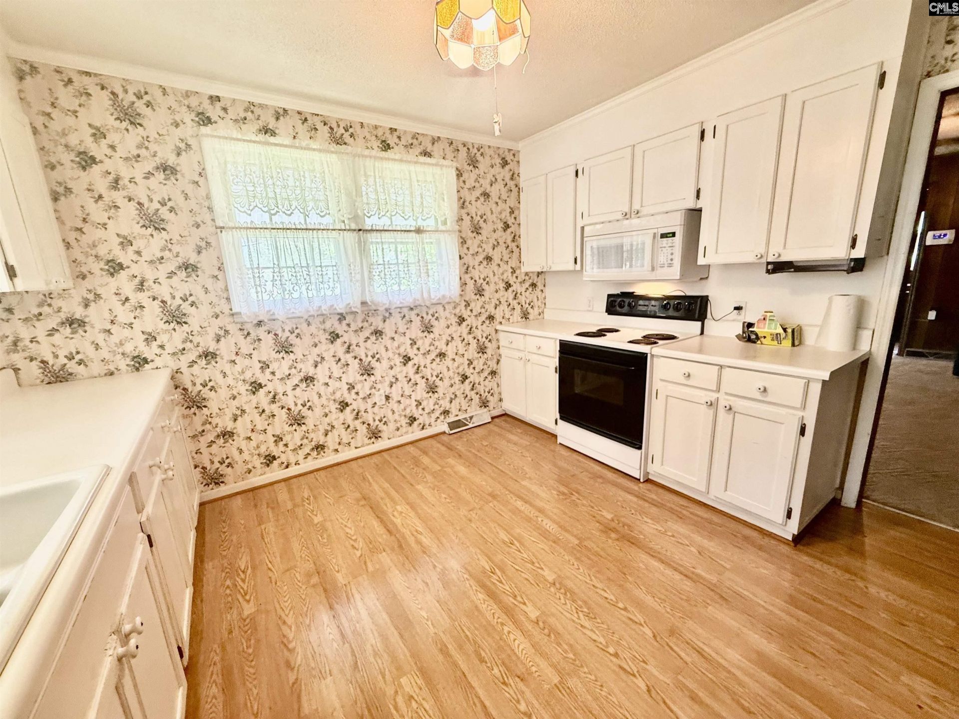 36 Holly Street  Photo 6