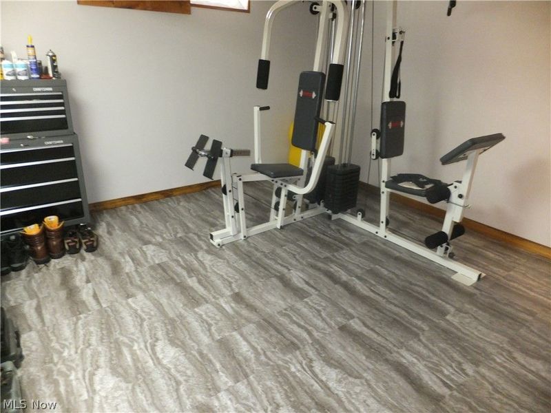 1211 Eric Lane , Cleveland, OH 44109 Photo 18