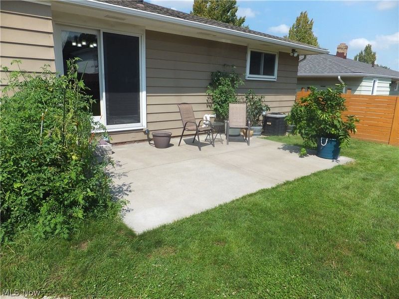 1211 Eric Lane , Cleveland, OH 44109 Photo 23